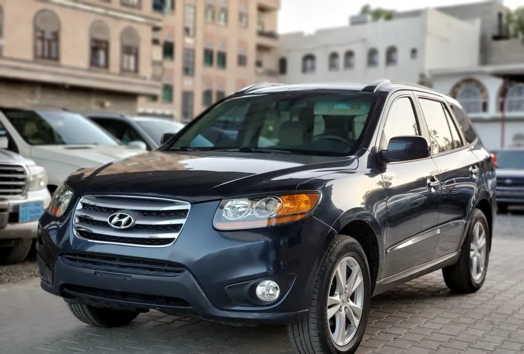 Hyundai Grand Santa Fe